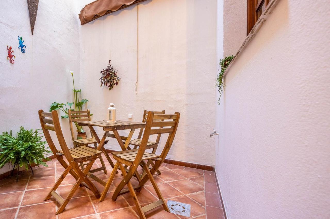 Palacios Malaver Suite Home Севилья Экстерьер фото