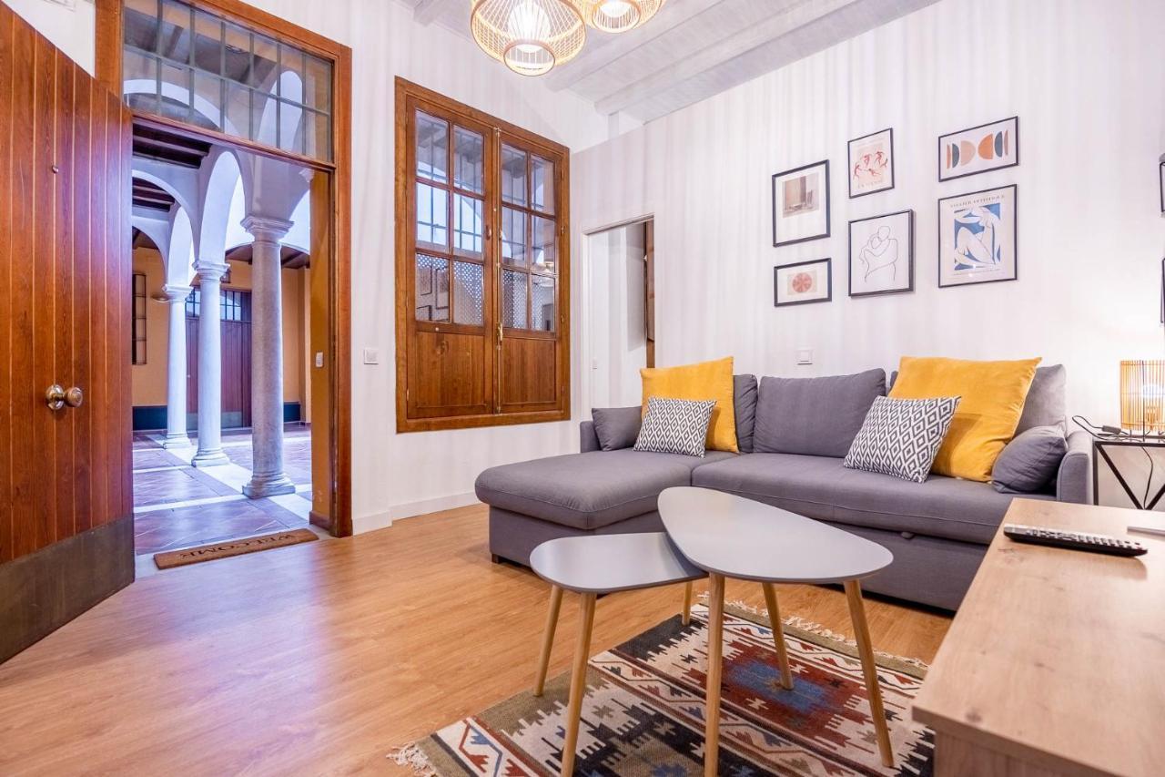 Palacios Malaver Suite Home Севилья Экстерьер фото