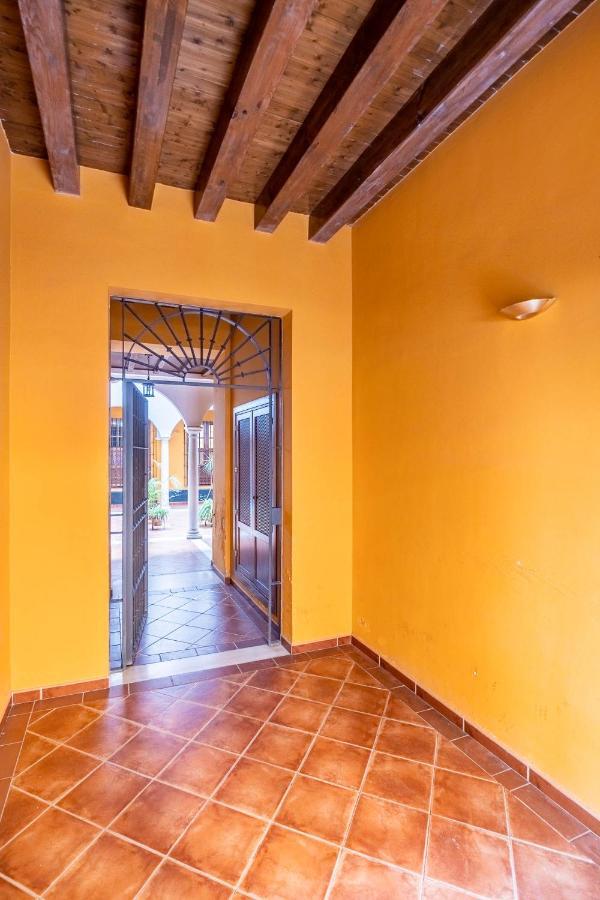 Palacios Malaver Suite Home Севилья Экстерьер фото
